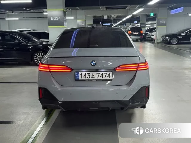 BMW 5 Series (G60) id 3026689 из Кореи 17