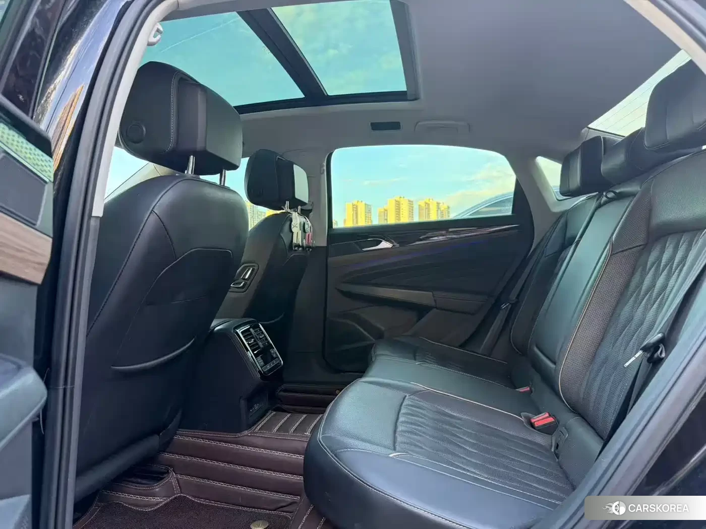 Volkswagen Passat id 4655110 из Китая 7