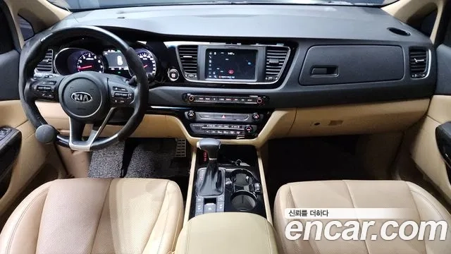 Kia The New Carnival id 2912020 из Кореи 17