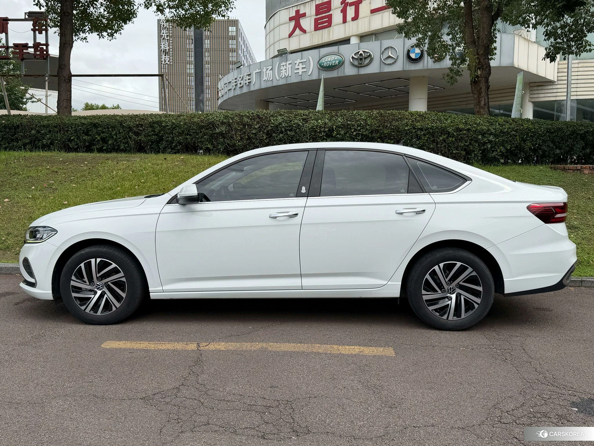 Volkswagen Lavida id 4499006 из Китая 10
