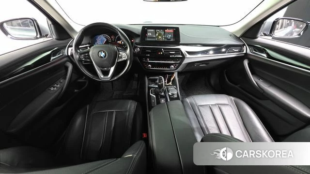 BMW 5 Series (G30) id 4662938 из Кореи 17