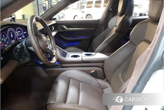 Porsche Taycan id 3745324 из Кореи 17