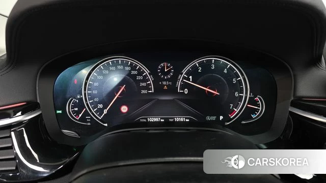 BMW 5 Series (G30) id 3911914 из Кореи 17