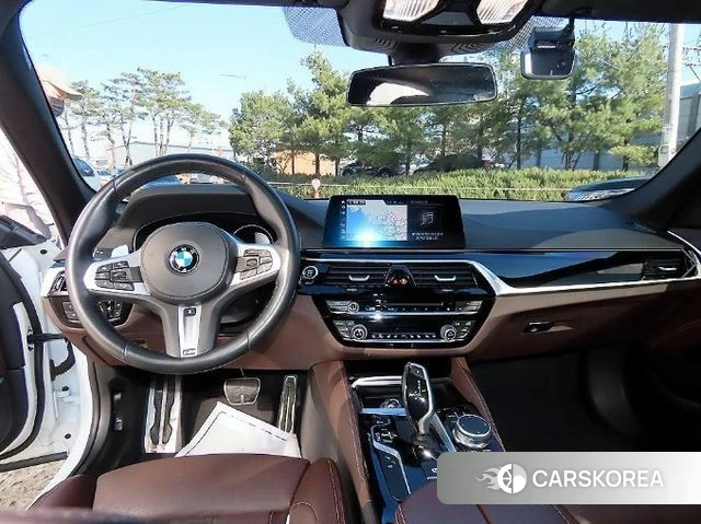 BMW 5 Series (G30) id 3899535 из Кореи 17