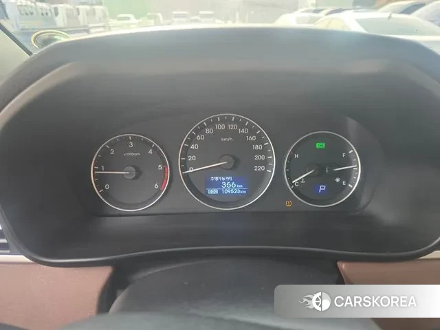 Hyundai The New Grand Starex id 3547527 из Кореи 17