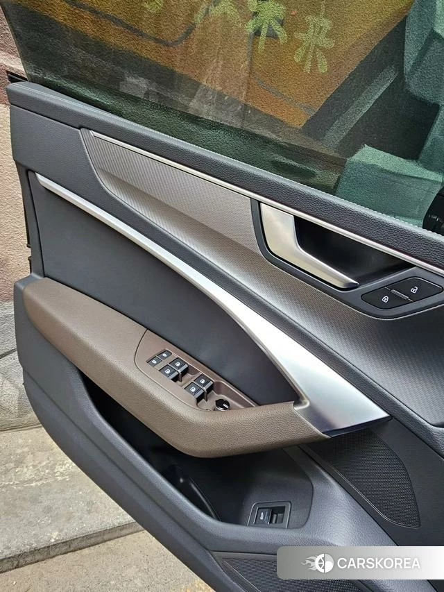 Audi A7L id 4258270 из Китая 7