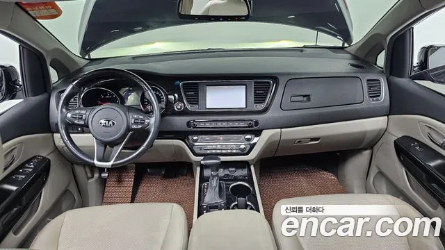 Kia The New Carnival id 2473178 из Кореи 17