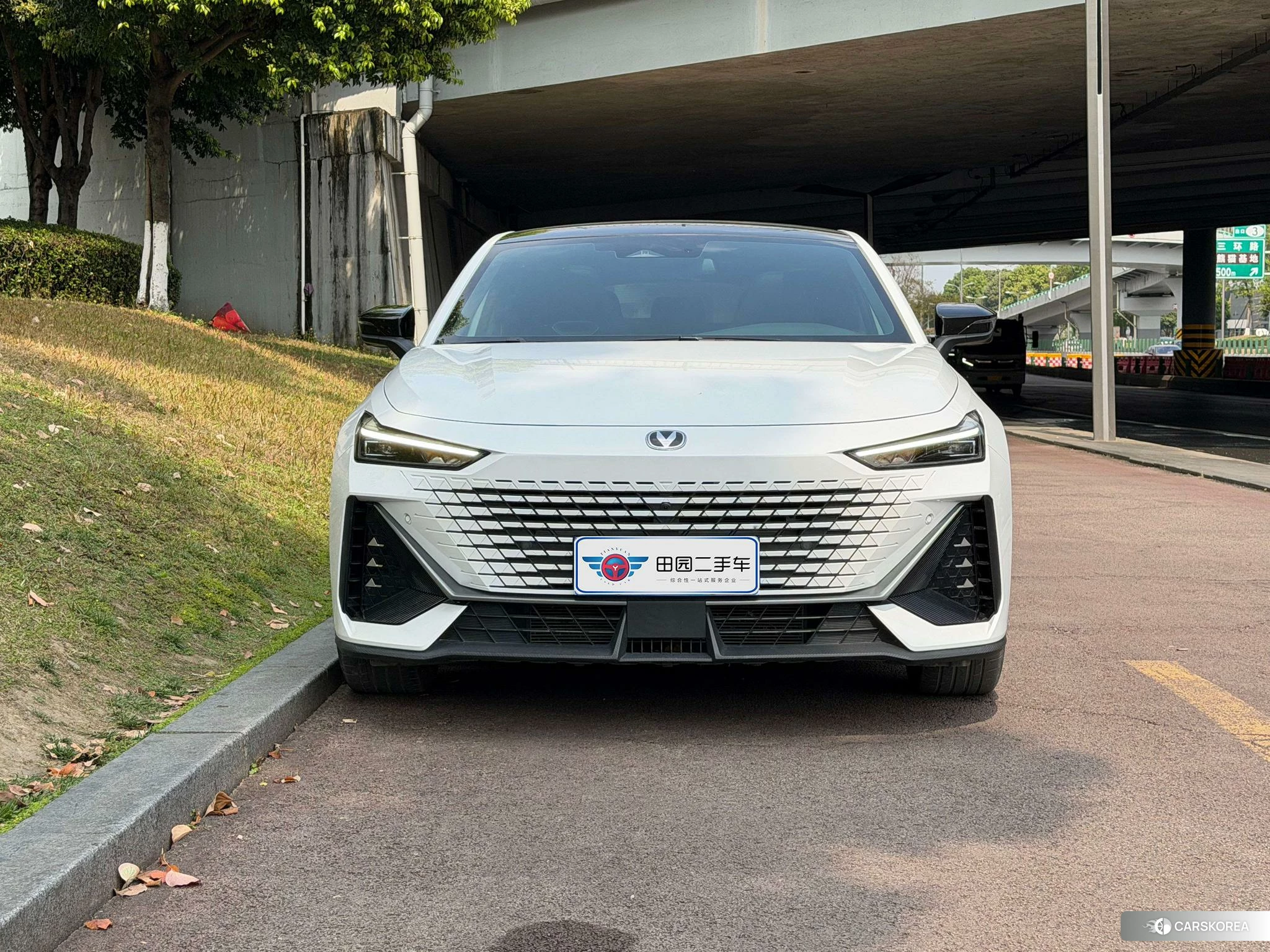Chang'an UNI-V id 4486600 из Китая 7
