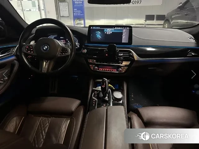 BMW 5 Series (G30) id 3478583 из Кореи 7