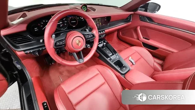 Porsche 911(992) id 2939289 из Кореи 17