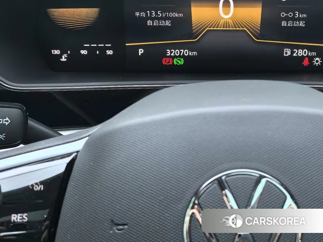 Volkswagen Passat id 4241532 из Китая 8