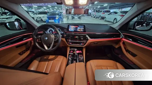 BMW 5 Series (G30) id 3315542 из Кореи 17