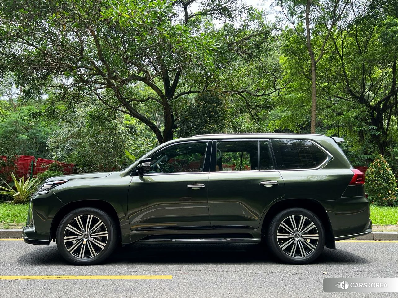 Lexus LX id 4510834 из Китая 17