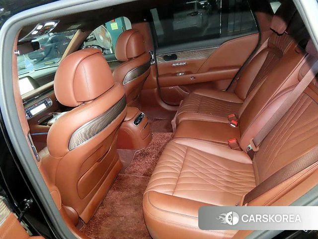 Genesis G90 (RS4) id 3870392 из Кореи 17