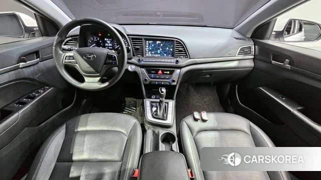 Hyundai Avante AD id 3846023 из Кореи 17