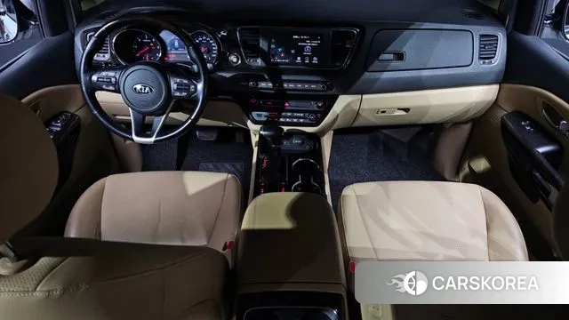 Kia The New Carnival id 3772801 из Кореи 17