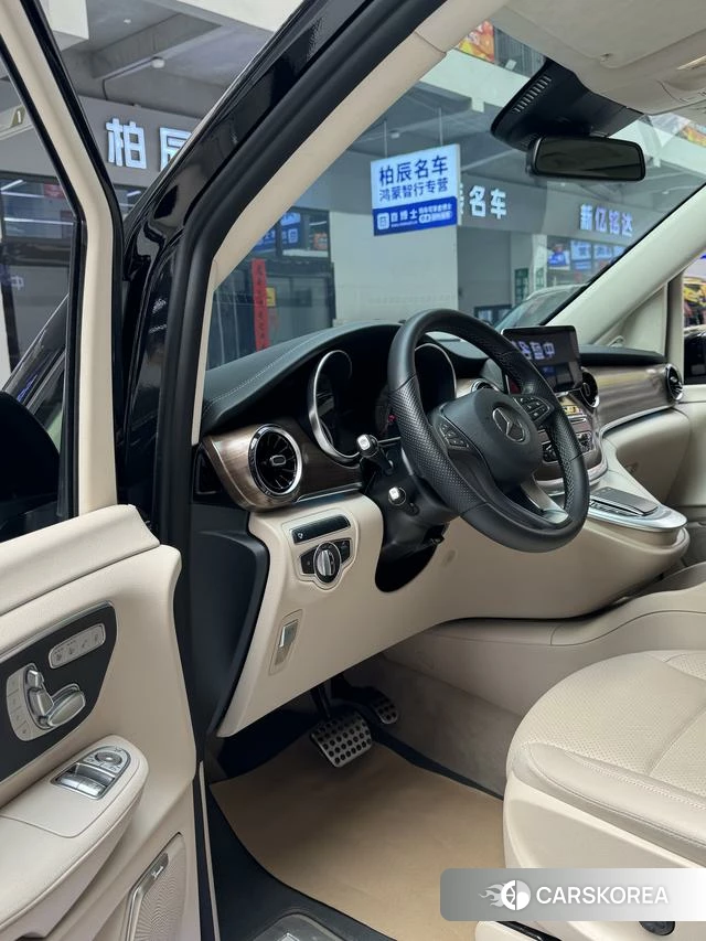 Mercedes-Benz V-class id 4259619 из Китая 13