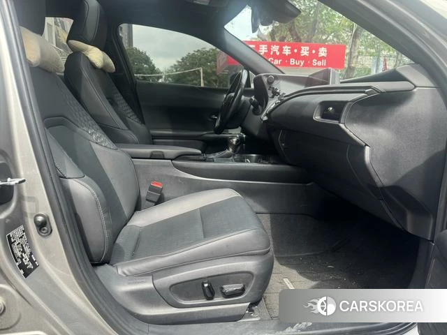 Lexus UX id 4348936 из Китая 12