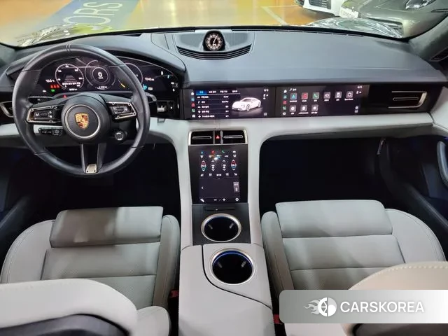 Porsche Taycan id 3472918 из Кореи 17