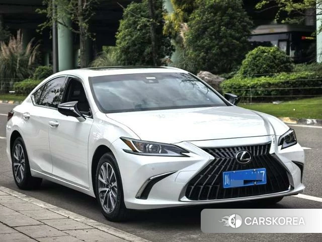 Lexus ES id 4276588 из Китая 7