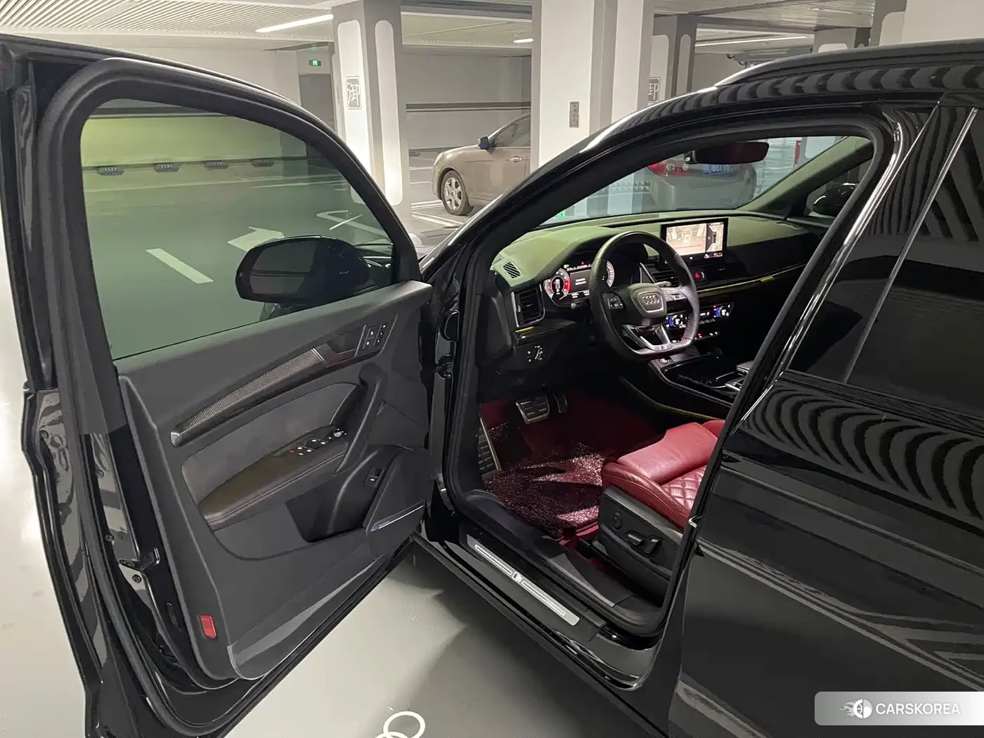 Audi SQ5 id 4559835 из Китая 25