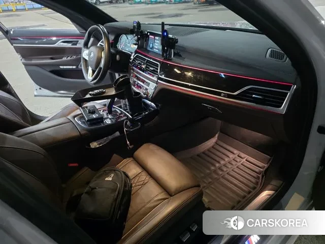 BMW 7 Series (G11) id 3239299 из Кореи 17