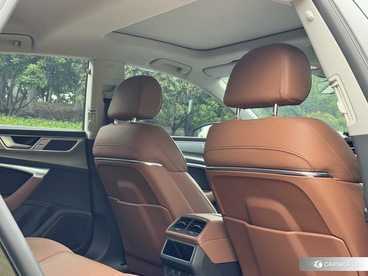 Audi A7L id 4453817 из Китая 10