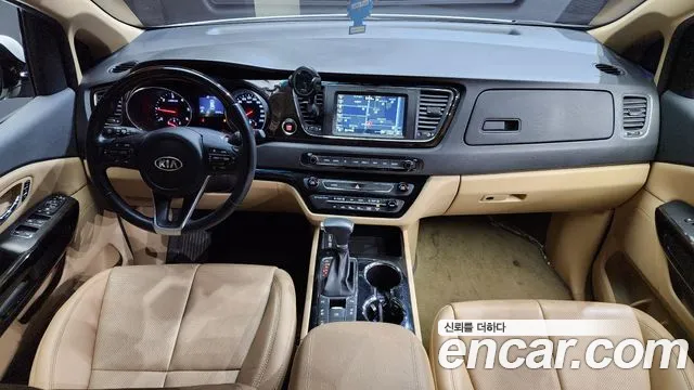 Kia The New Carnival id 2511977 из Кореи 17