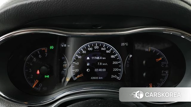 Jeep Grand Cherokee id 4593871 из Кореи 34