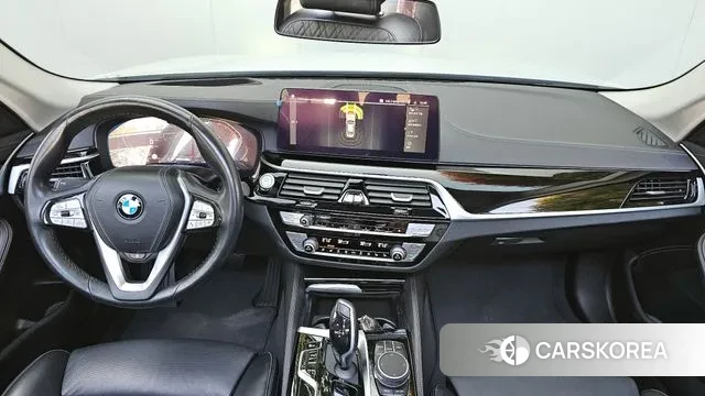 BMW 5 Series (G30) id 3324236 из Кореи 17