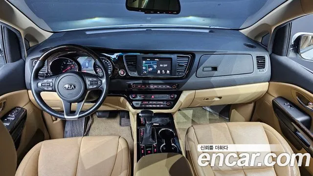 Kia The New Carnival id 2600079 из Кореи 17