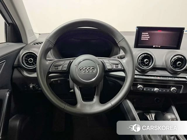 Audi Q2L e-tron id 4238196 из Китая 12
