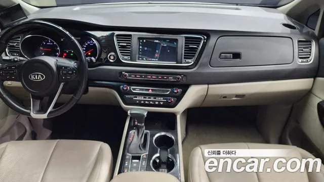 Kia The New Carnival id 2467329 из Кореи 17