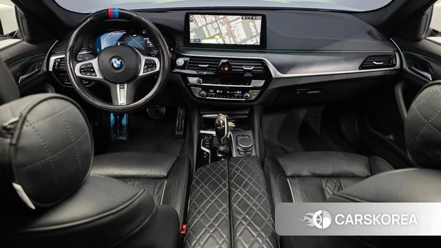 BMW 5 Series (G30) id 4223155 из Кореи 32