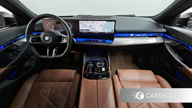BMW 5 Series (G60) id 4565760 из Кореи 17