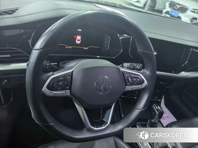 Volkswagen Passat id 4297673 из Китая 12