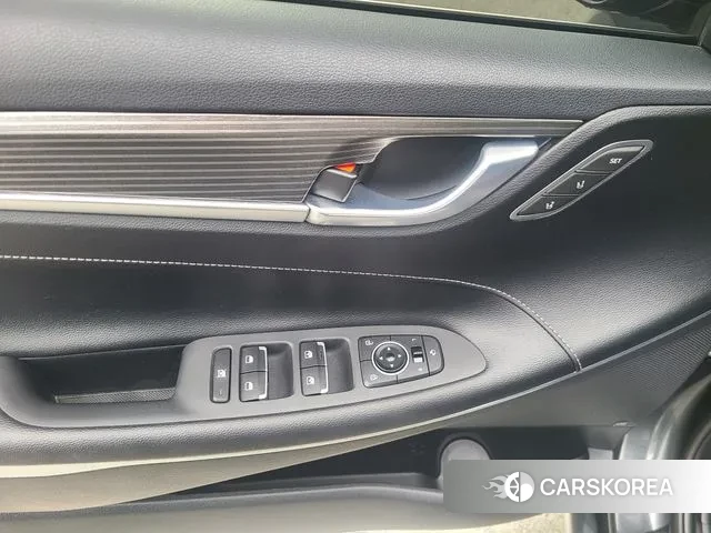 Hyundai Grandeur IG id 3171269 из Кореи 17