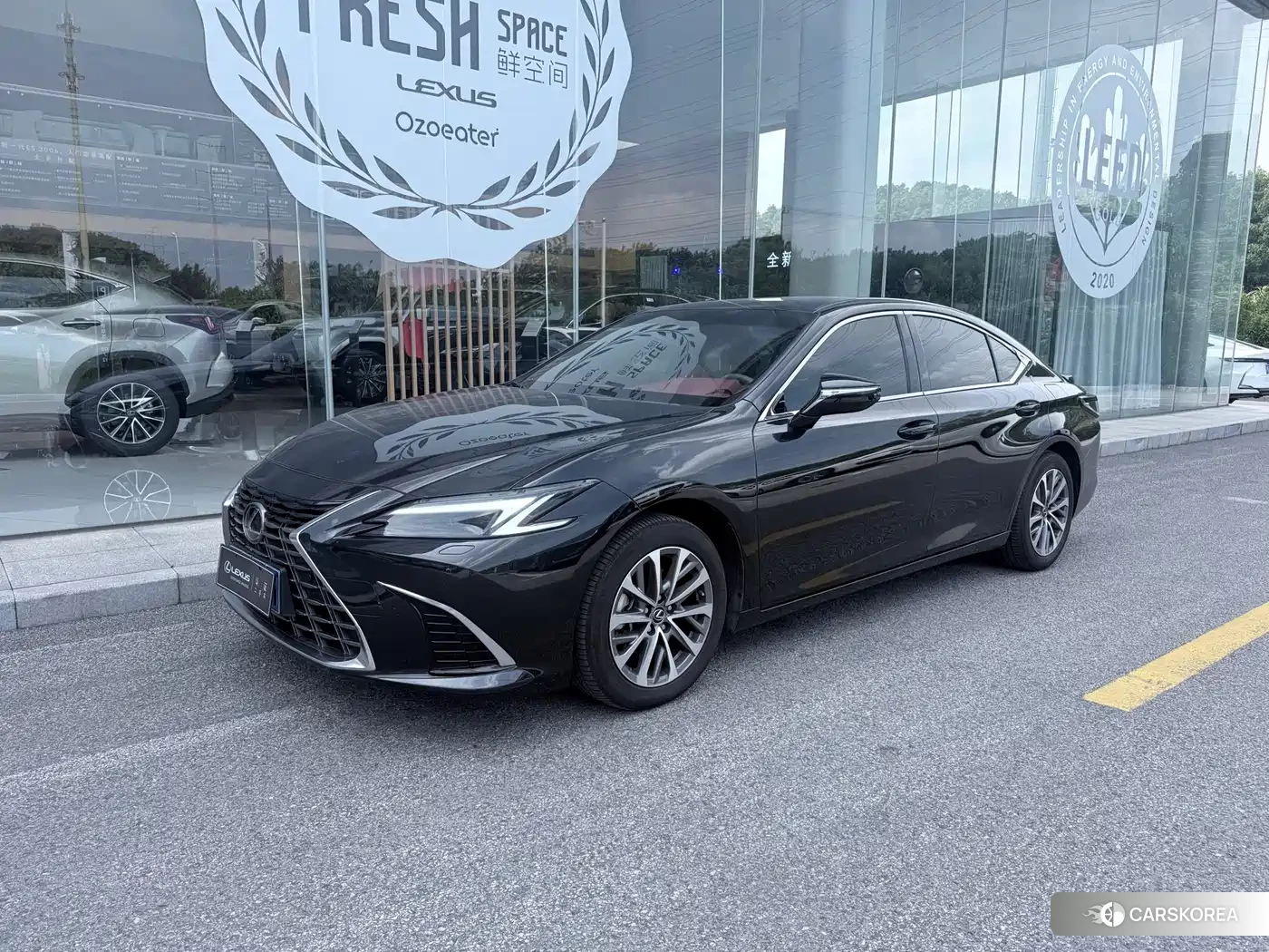 Lexus ES id 4578239 из Китая 13