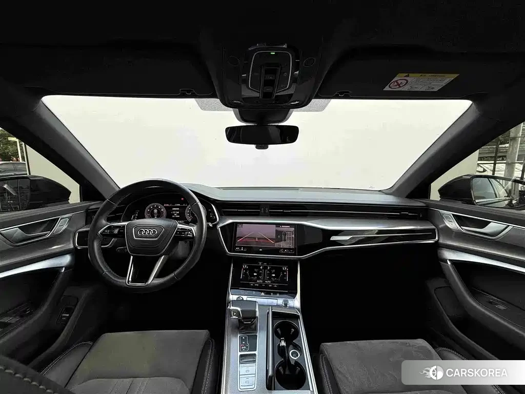 Audi A6L id 4644695 из Китая 8