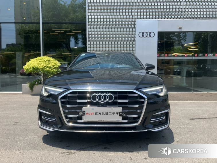 Audi A6L id 4440834 из Китая 8