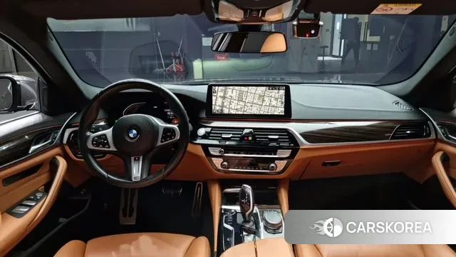 BMW 5 Series (G30) id 3473076 из Кореи 17