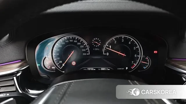 BMW 5 Series (G30) id 3593521 из Кореи 17