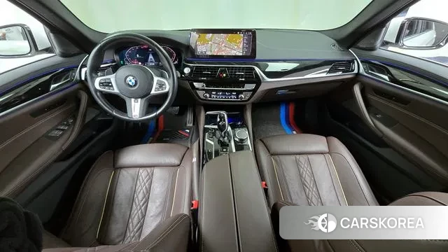 BMW 5 Series (G30) id 3053327 из Кореи 17