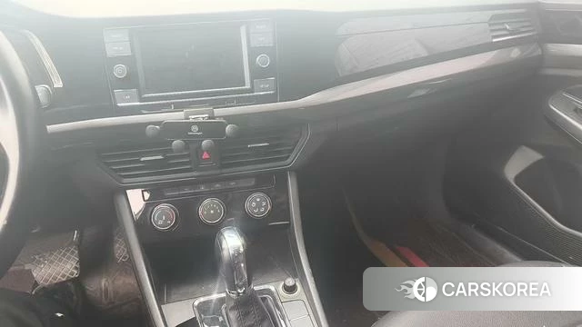 Volkswagen Bora id 4241579 из Китая 7