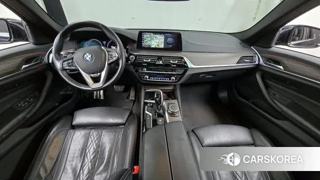 BMW 5 Series (G30) id 3622649 из Кореи 17