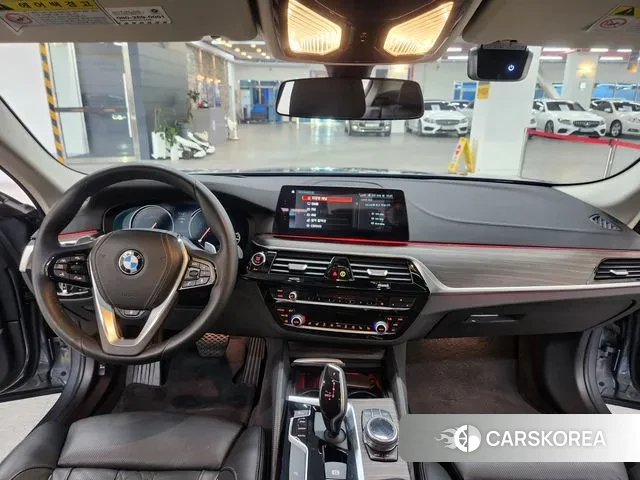 BMW 5 Series (G30) id 3588405 из Кореи 17