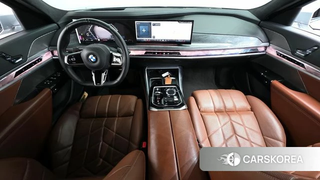 BMW 7 Series (G70) id 3793444 из Кореи 17