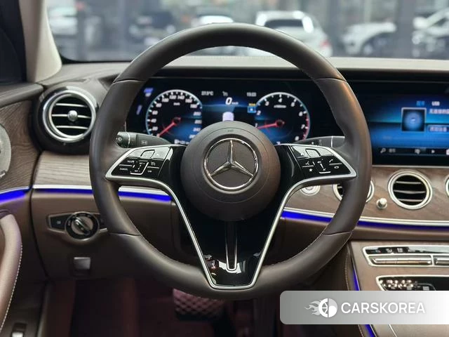 Mercedes-Benz E-class id 4299547 из Китая 13