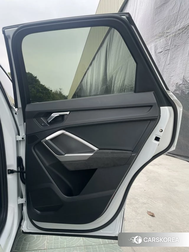 Audi Q3 id 4298521 из Китая 26