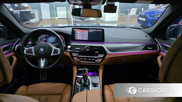 BMW 5 Series (G30) id 3953451 из Кореи 16